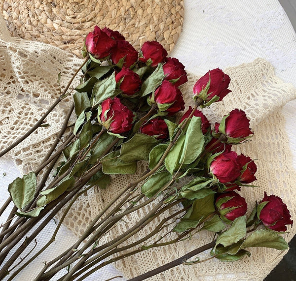 Dried Rose Floral Bouquet, Dried Rose Flowers, Natural Dried Rose Flower Bunches, A Bunch Dried Rose Flowers, Red Yellow Purple Dried Rose Flowers-ArtWorkCrafts.com