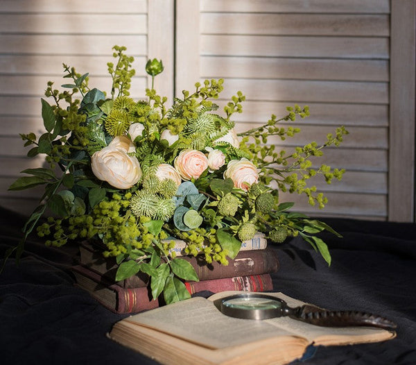 Spring Flower Arrangement for Living Room, Ranunculus Asiaticus, Globe Amaranth, Botany Plants, Beautiful Modern Flower Arrangement Ideas for Home Decoration-ArtWorkCrafts.com