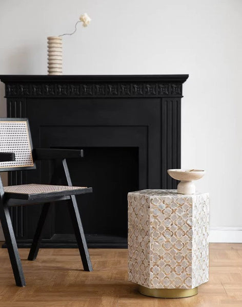 Portable Casual Side Table, Creative Coffee Table, Contemporary Small Sofa Side Table, Shell Small Side Table, Unique Small End Table-ArtWorkCrafts.com