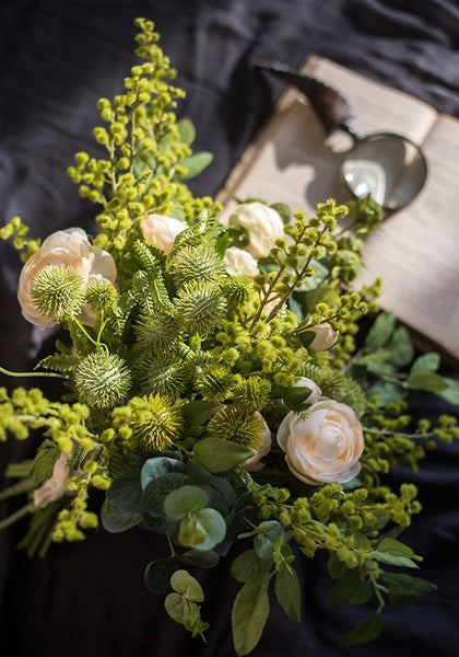 Spring Flower Arrangement for Living Room, Ranunculus Asiaticus, Globe Amaranth, Botany Plants, Beautiful Modern Flower Arrangement Ideas for Home Decoration-ArtWorkCrafts.com