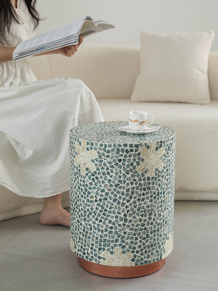 Contemporary Round Side Table, Portable Casual Side Table, Shell Small Sofa Side Table, Unique Small End Table, Creative Coffee Table-ArtWorkCrafts.com