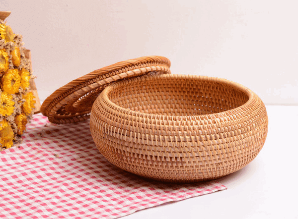 Woven Storage Basket with Lid, Rattan Round Storage Basket, Storage Basket for Kitchen, Picnic Storage Basket-ArtWorkCrafts.com