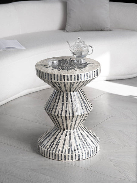 Shell Small Sofa Side Table, Bedside Small Side Table, Portable Casual Side Table, Contemporary Round Side Table, Creative Coffee Table-ArtWorkCrafts.com