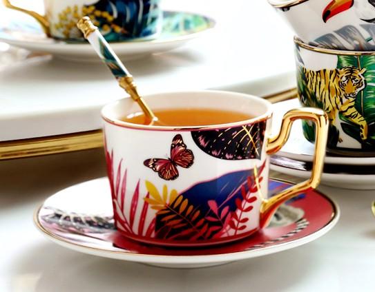 Butterfly Pattern Porcelain Coffee Cups, 7.4 oz Coffee Cups with Gold Trim and Gift Box, Tea Cup and Saucer-ArtWorkCrafts.com