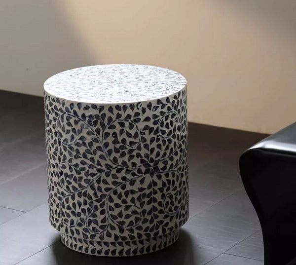 Portable Casual Side Table, Contemporary Round Side Table, Creative Coffee Table, Bedside Small Side Table, Shell Small Sofa Side Table, Contemporary Side Table-ArtWorkCrafts.com