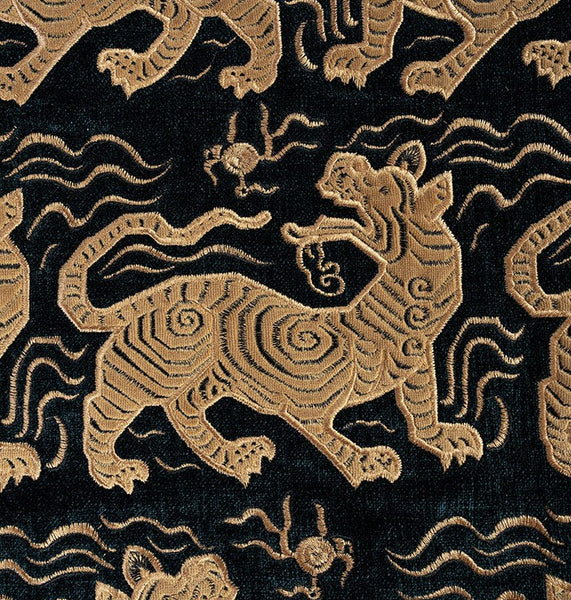 Embroidery Tiger Pattern Pillows for Couch, Contemporary Modern Sofa Pillows, Decorative Throw Pillows for Bedroom, Large Modern Sofa Pillow for Living Room