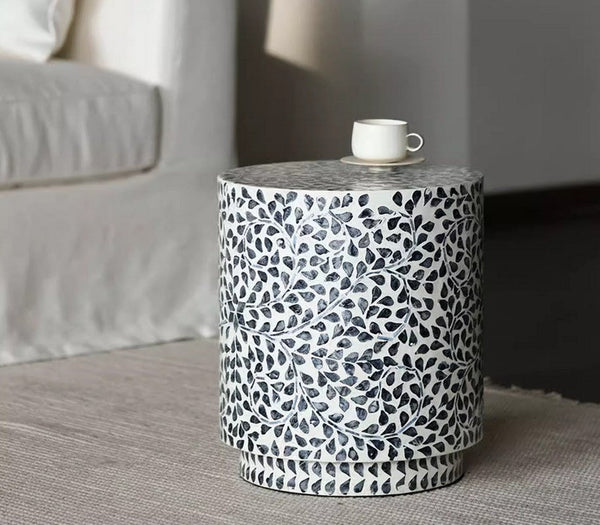 Portable Casual Side Table, Contemporary Round Side Table, Creative Coffee Table, Bedside Small Side Table, Shell Small Sofa Side Table, Contemporary Side Table-ArtWorkCrafts.com