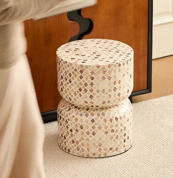 Elegant Small End Table, Modern Side Table, Contemporary Bedside Table, Bedside Small Side Table, Creative Coffee Table, Contemporary Side Table, Portable Casual Side Table, Shell Small Sofa Side Table-ArtWorkCrafts.com