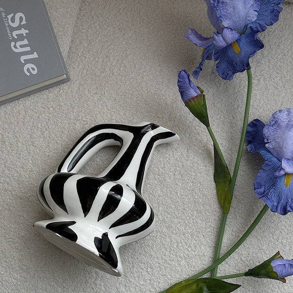 Porcelain Bud Vases, Handmade Water Holding Flower Vases, Modern Ceramic Flower Vases, Small Flower Vases on Table-ArtWorkCrafts.com