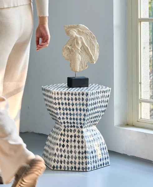 Contemporary Bedside Table, Small End Table, Modern Side Table, Bedside Small Side Table, Shell Small Sofa Side Table, Portable Casual Side Table, Creative Coffee Table, Contemporary Side Table-ArtWorkCrafts.com