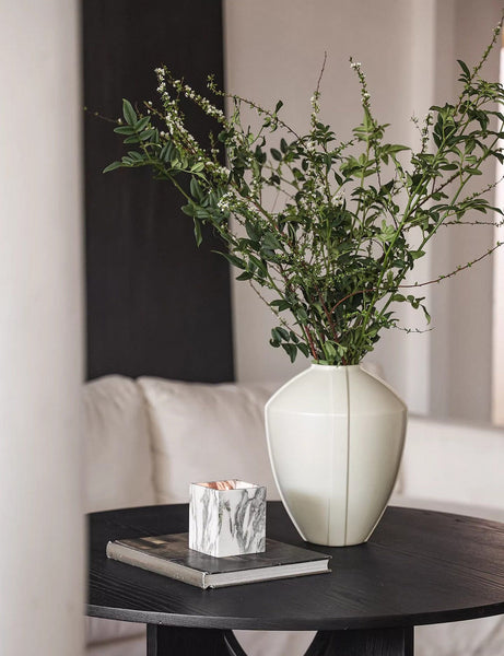 Large Contemporary Vases on Dining Table, Handmade Modern Flower Vase, Centerpiece Ceramic Bouquet Vases, Porcelain Vases for Modern Home Decor-ArtWorkCrafts.com