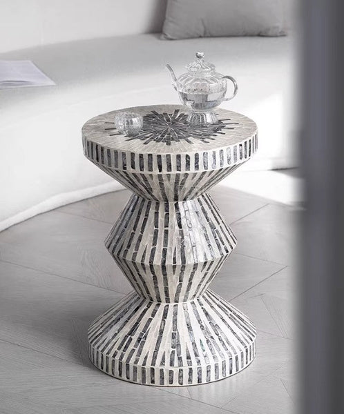 Bedside Small Side Table, Portable Casual Side Table, Shell Small Sofa Side Table, Contemporary Round Side Table, Creative Coffee Table-ArtWorkCrafts.com