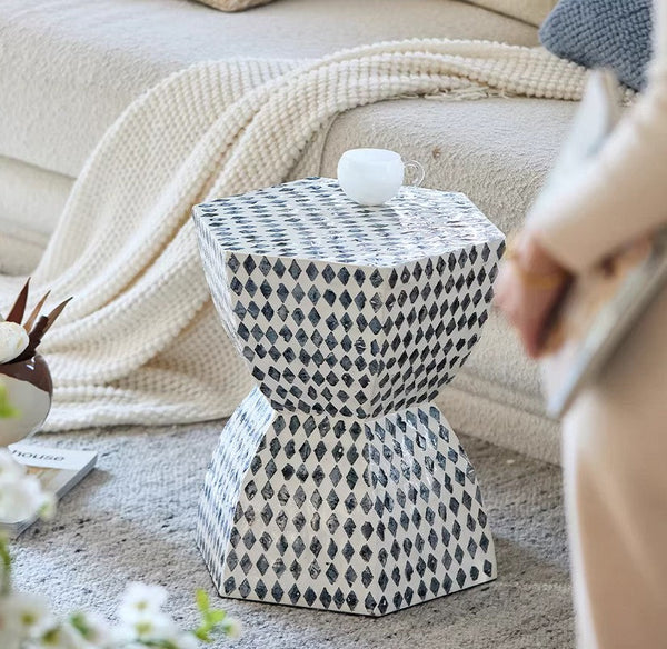 Contemporary Bedside Table, Small End Table, Modern Side Table, Bedside Small Side Table, Shell Small Sofa Side Table, Portable Casual Side Table, Creative Coffee Table, Contemporary Side Table-ArtWorkCrafts.com