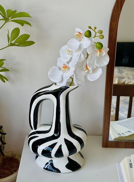 Porcelain Bud Vases, Handmade Water Holding Flower Vases, Modern Ceramic Flower Vases, Small Flower Vases on Table-ArtWorkCrafts.com