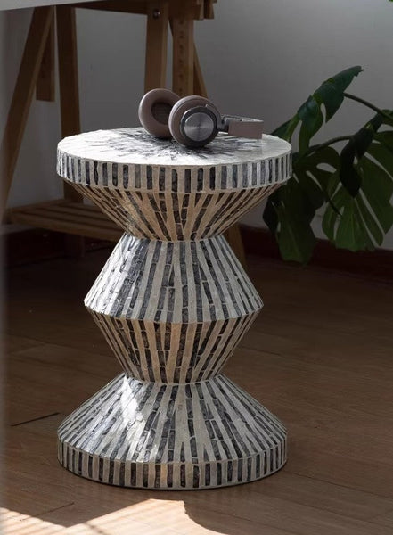 Shell Small Sofa Side Table, Bedside Small Side Table, Portable Casual Side Table, Contemporary Round Side Table, Creative Coffee Table-ArtWorkCrafts.com