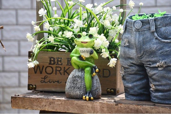 Frog Drinking Coffee Statue for Garden, Animal Statue for Garden Courtyard Ornament, Villa Outdoor Decor Gardening Ideas-ArtWorkCrafts.com