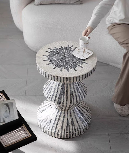 Shell Small Sofa Side Table, Bedside Small Side Table, Portable Casual Side Table, Contemporary Round Side Table, Creative Coffee Table-ArtWorkCrafts.com