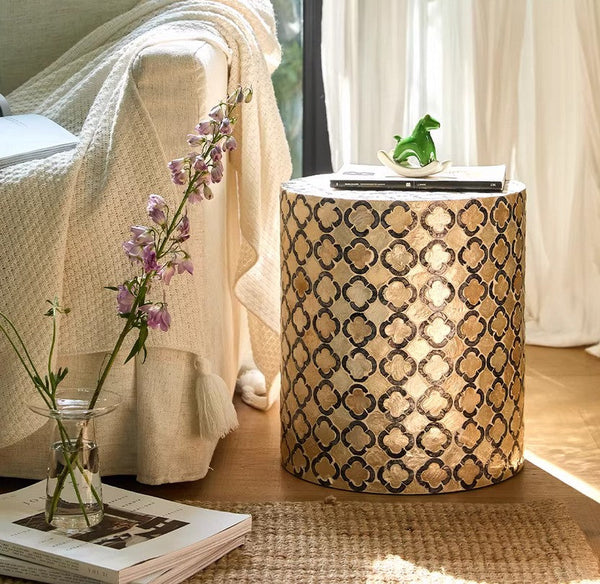 Contemporary Bedside Table, Bedside Small Side Table, Creative Coffee Table, Contemporary Side Table, Modern Side Table, Small End Table, Portable Casual Side Table, Shell Small Sofa Side Table-ArtWorkCrafts.com