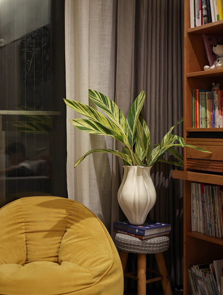 Unique Handmade Modern Flower Vase, Large Porcelain Vases for Modern Home Decor, Centerpiece Ceramic Bouquet Vases, Contemporary Vases on Dining Table-ArtWorkCrafts.com