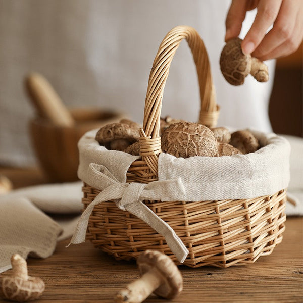 Small Picnic Storage Basket with Handle, Hand-woven Wicker Storage Basket, Willow Weaving Baskets for Vegetable, Natural Fruit Basket, Kitchen Storage Baskets-ArtWorkCrafts.com